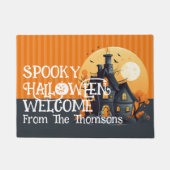 モダンブラックオレンジハ幽霊のよく出るウスファミリー ドアマット (正面)