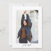 モダンブラックスクリプトのお誕生日をお祝いしよう 招待状 (裏面)