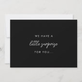 モダンブラックスクリプト "Little Surprise" 妊娠 案内状 (正面)