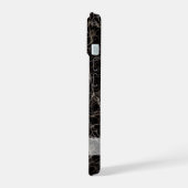 モダンブラック大理石テクスチャー＆カスタムネーム iPhone 15ケース (左側面)