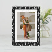 モダンブラック スプーキースケルトン ハロウィン フォト シーズンカード (スタンド正面)