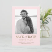 モダンブラッシュピンクとゴールドの写真を使った結婚式の延期案内状 セーブザデート (スタンド正面)
