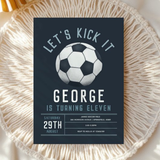 モダンブルーのサッカーキッズの誕生日 招待状