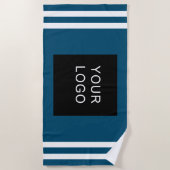 モダンプロフェッショナルビジネスロゴブルーストライプ ビーチタオル (正面)