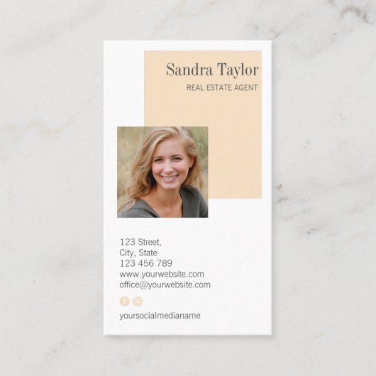 モダンプロフェッショナルロゴを追加実在する 名刺 (正面)