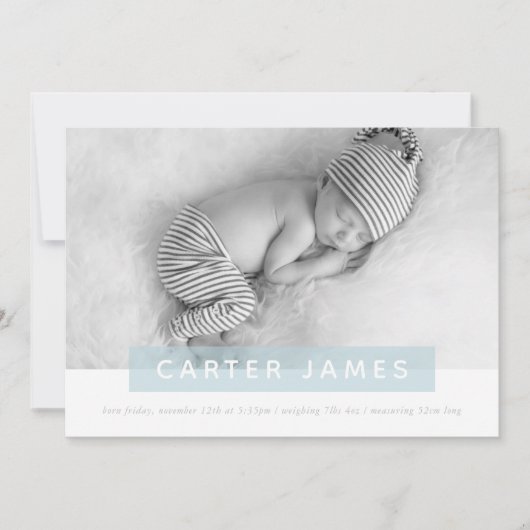モダンベビーフォトシンプルスイートブルー 案内状 (正面)