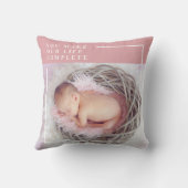 モダンベビー写真 |ピンクと白 |引用文 クッション (裏面)