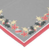 モダンホリデーレッド金ゴールド&シルバーオーナメントグレイ テーブルクロス (アングル)