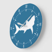 モダンホワイトシャークシルエット&ブルー ラージ壁時計 (傾斜)