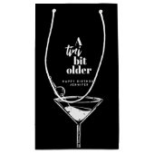 モダンマティーニの誕生日 ブラック Tini Bit Older スモールペーパーバッグ (裏面)