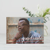 モダンマルーンと金ゴールドストライプの卒業カード 招待状 (スタンド正面)