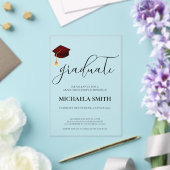 モダンマルーンのキャップ 高校卒業パーティー アクリル招待状 (インサイチュ (ウェディング))