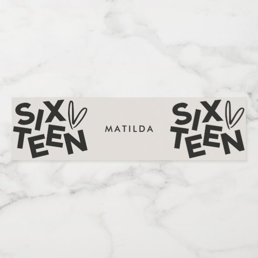 モダンミニマルはっきりしたタイポグラフィ16歳 ペットボトルラベル (シングルラベル)