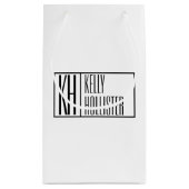 モダンミニマルイニシャルと名前ロゴ スモールペーパーバッグ (裏面)