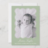 モダンミニマルエレガントセージグリーン生まれたばかりのベビー 案内状 (正面)