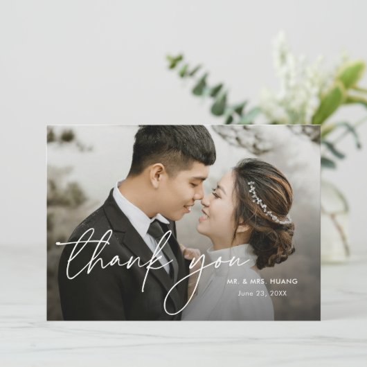 モダンミニマルエレガントScript Two Photo's 結婚. サンキューカード (スタンド正面)