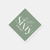 モダンミニマルタイポグラフィセージ緑60歳の誕生日 スタンダードカクテルナプキン (角)