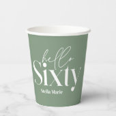 モダンミニマルタイポグラフィセージ緑60歳の誕生日 紙コップ (裏面)
