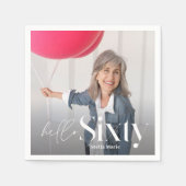 モダンミニマルタイポグラフィ写真シック60th birthday スタンダードカクテルナプキン (正面)
