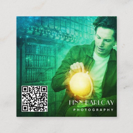 モダンミニマルプロフェッショナル撮影QRコード スクエア名刺 (正面)