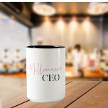 モダンミニマルCEO |ピンクとブラック ツートーンマグカップ<br><div class="desc">「Millionaire CEO」モダンの紹介 | Pink and Black"コレクション！ピンクとブラックの組み合わせ独占的で、文字「百万長者CEO」の魅惑的なデザインを特徴とする私たちの製品でお洒落、あなたのスタイルを高め、力強い声明を作る。</div>