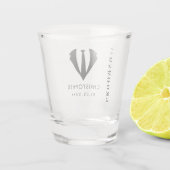 モダンミニマルGroomsman Name Wedding Party Gift ショットグラス (裏面)