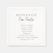 モダンミニマ結婚リストのカップルおもしろい事実 スタンダードカクテルナプキン (正面)