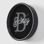 モダンモノグエレガントラム名ブラックグレースクリプト 壁時計 (傾斜)