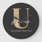 モダンモノグラムのイニシャルU名パーソナライズされた ラージ壁時計 (正面)