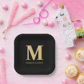 モダンモノグラム名はっきりしたタイポグラフィ金ゴールド黒 ペーパープレート (パーティー)