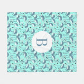 モダンモノグラム ブルーフラミンゴ フリースブランケット (正面(横))