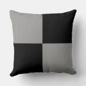 モダンモノトーンの白黒イニシャルパターン クッション (裏面)