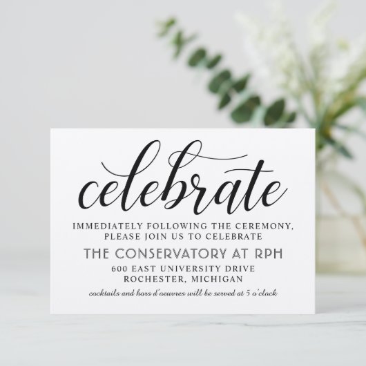 モダンラスティック ブラックスクリプト ウェディングレセプション エンクロージャーカード (スタンド正面)