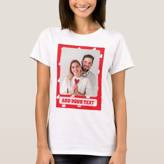 モダンラブハートバレンタインデザイン Tシャツ (正面)