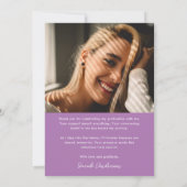 モダンラベンダーパープル写真卒業 サンキューカード (裏面)