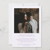 モダンリラの花の写真 エレガントな結婚式 セーブザデート (裏面)