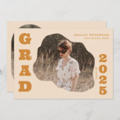 モダンレトロイエロータイポグラフィ2写真卒業 招待状 (正面/裏面)