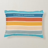 モダンレトロサンストライプドパーソナライズされた アクセントクッション (裏面)