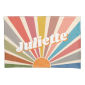 モダンレトロ名前をカスタムするおもしろいヴィンテージレインボー 枕カバー (正面)