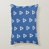 モダン三角形パターエレガントントレンディー王室の青 アクセントクッション (正面(垂直))