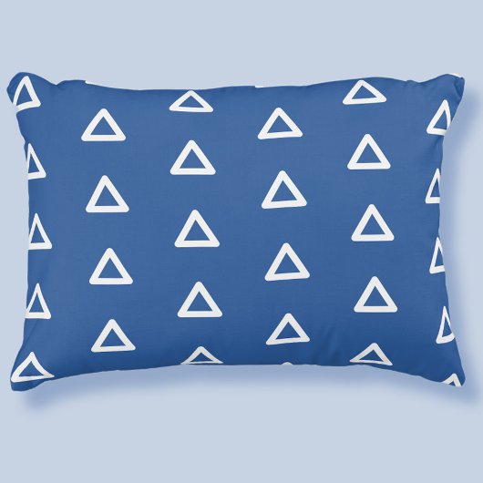 モダン三角形パターエレガントントレンディー王室の青 アクセントクッション