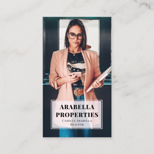 モダン不動産仲介業者実在写真 名刺 (正面)