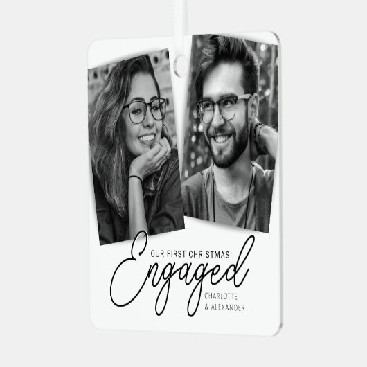 モダン初めてのクリスマス婚約したフォトホリデー メタルオーナメント (正面左)