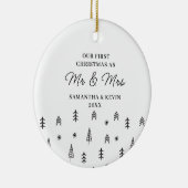 モダン初めてのクリスマス結婚したのミセスの結婚 セラミックオーナメント (右)