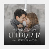 モダン初めてのクリスマス結婚したの写真 ガラスオーナメント (裏面)