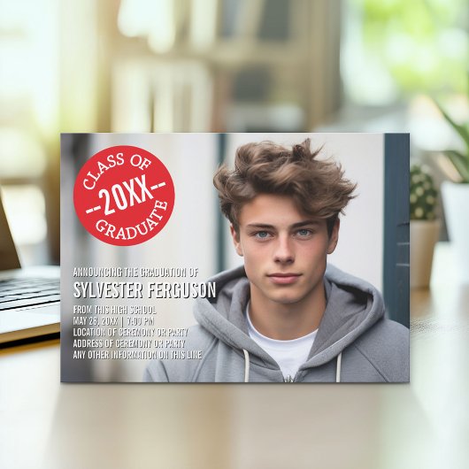 モダン卒業写真発表 - 赤いシェブロン 案内状