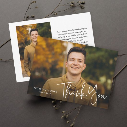 モダン卒業生のシンプル写真卒業 サンキューカード