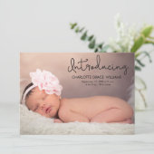モダン導入Baby Girlフォト誕生 案内状 (スタンド正面)