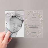 モダン山花紫色の女の子の写真バプテスマ アクリル招待状 (インサイチュ (ポータブル))