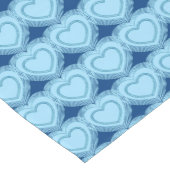 モダン抽象芸術ハート – スカイブルーとコバルト ショートテーブルランナー (コーナー)